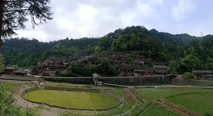 雷山县