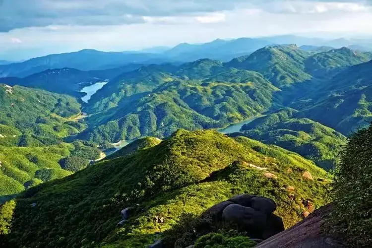 蓝山县