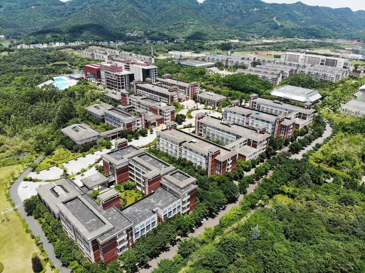 重庆医科大学